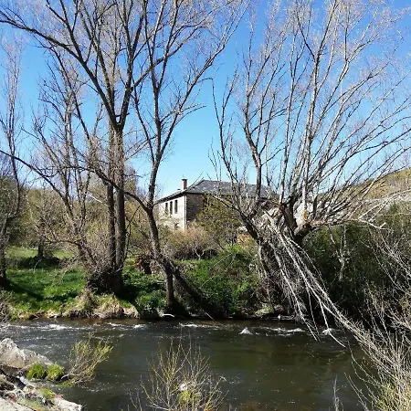 Nyaraló Casa Rural El Secreto Del Bosque *