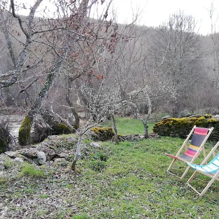 Nyaraló Casa Rural El Secreto Del Bosque *
